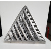 gisela-engeln-mullges-pyramide-aluminium-24x24x21-cm-web
