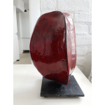 rode-steen-op-metaal-keramiek-400